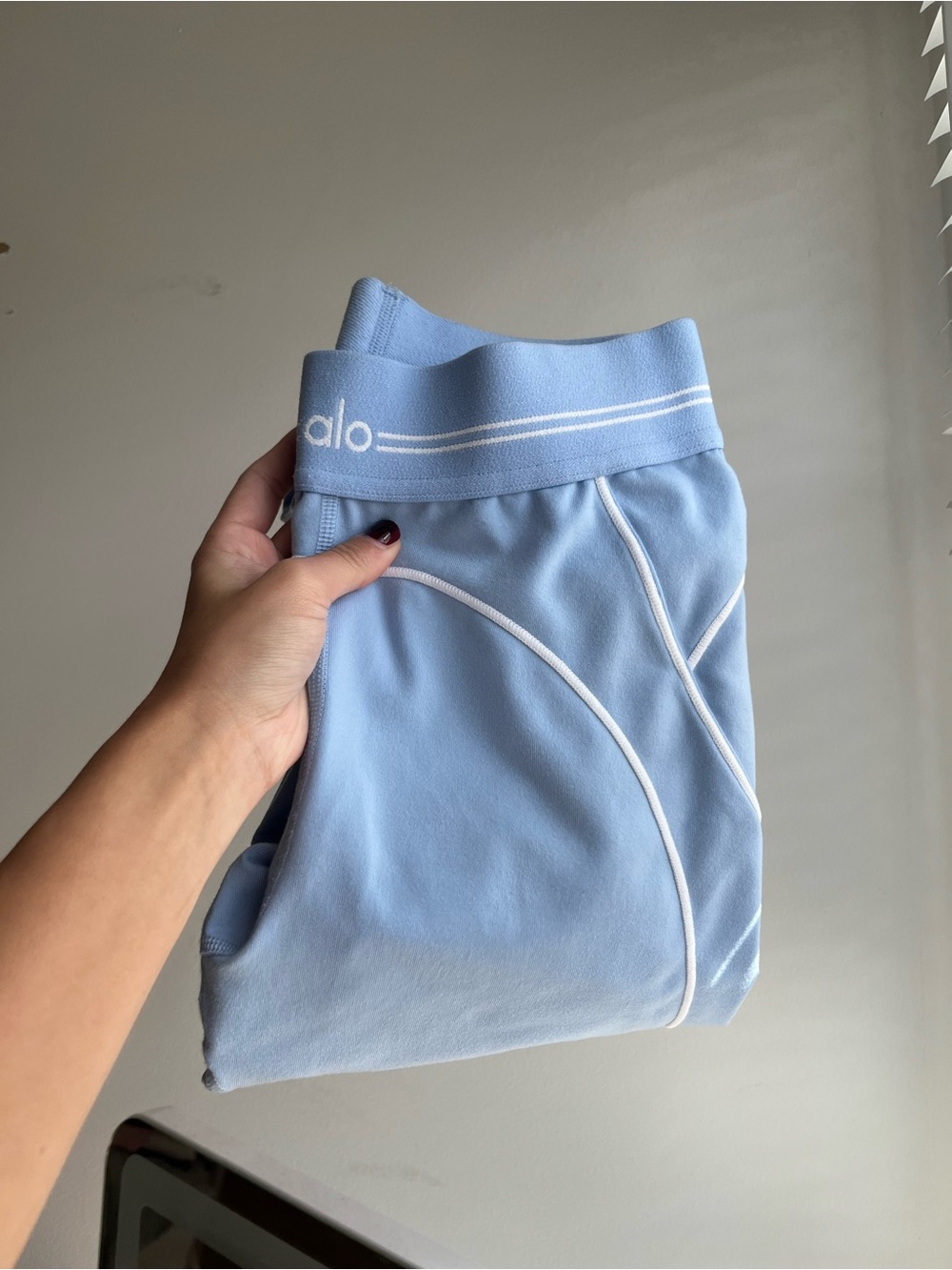 ALO Yoga Hearthrob leggings